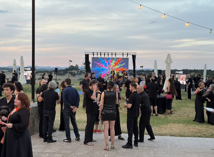 200 profesionales y 100 entidades del pas celebran X Aniversario Grupo neoCK en Badajoz