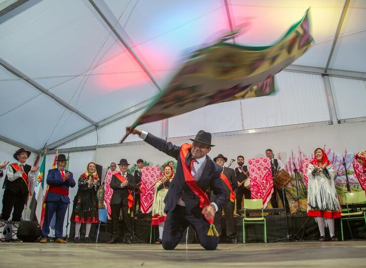 Matanza Losarea Valdelacalzada en Flor y Domingo de Tiros fiestas de Inters Regional