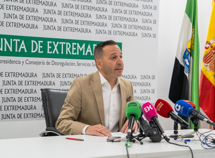 Junta pone en marcha su estrategia desregulacin con eliminacin cita previa obligatoria