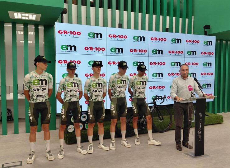 Equipo ciclista extremeo entre tres espaoles que competirn en Tour de Francia Jnior