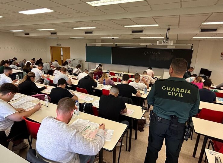 1207 personas opositan en Extremadura para ingresar en la Guardia Civil