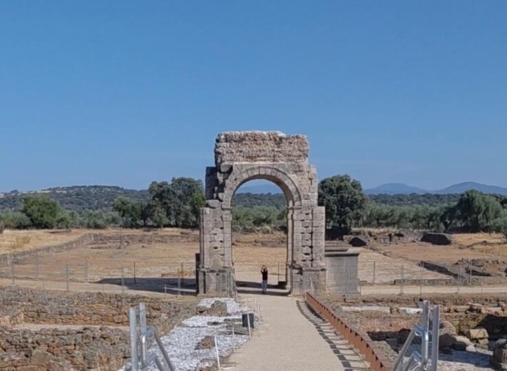 La ciudad romana de Cparra estrena un nuevo centro de visitantes ms accesible 