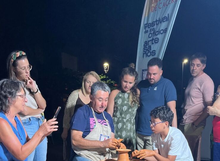 El Festival de Oficios Artesanos recalar este sbado en Serradilla