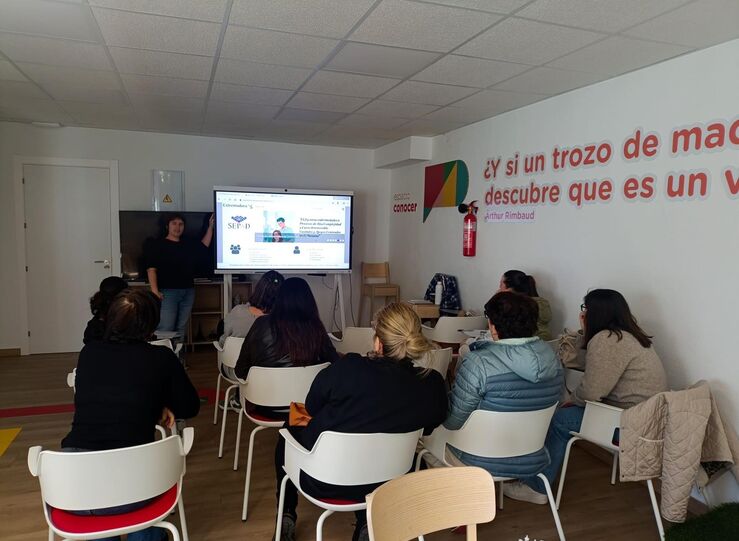 Proyecto Isla V de Diputacin Cceres logra ndices de insercin laboral de hasta el 100