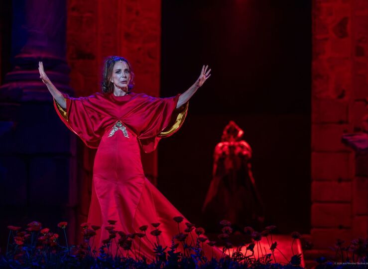 Tras su estreno en Festival de Mrida Fedra en los infiernos premiada en San Javier