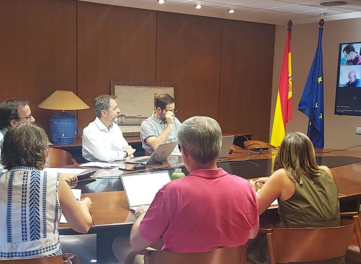 Comisin seguimiento convenio para garantizar abastecimiento de agua a Cabezuela y Pasarn