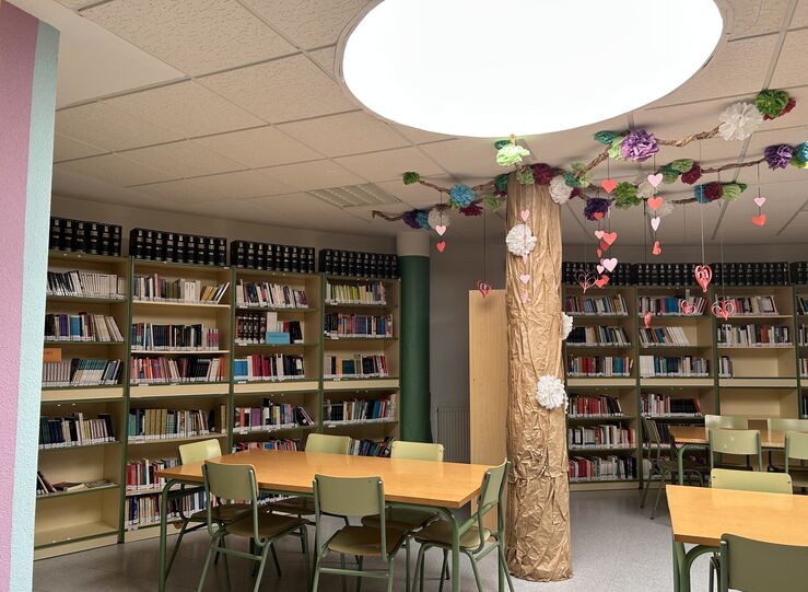 Ms de 61400 alumnos extremeos recibirn becas de libros de texto y material escolar 