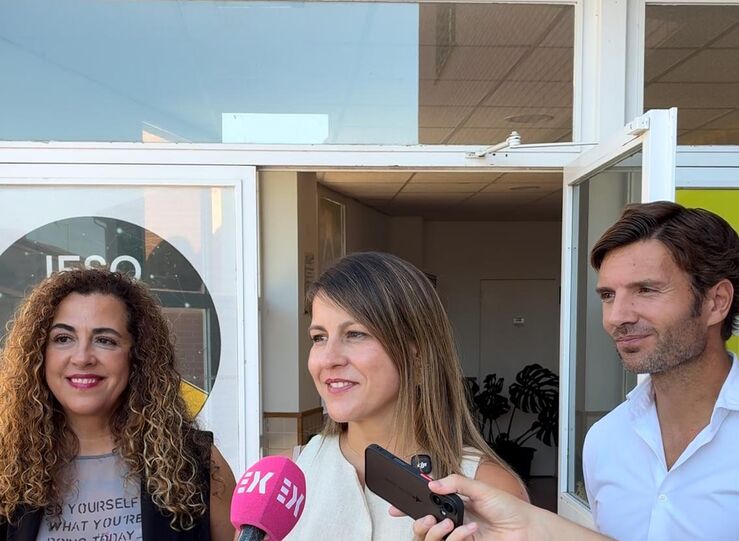 Valencia elogia apuesta por la innovacin y la excelencia en sistema educativo extremeo