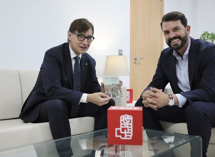 El lder del PSOE extremeo subraya importancia del encuentro con Salvador Illa