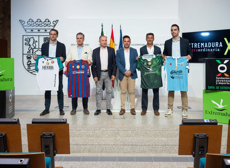 Extremadura Mrida Cacereo y Coria promocionarn la imagen de la regin en los derbis