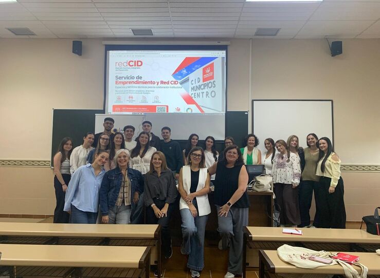 Diputacin Badajoz UEx y Fundacin Yuste acercan a estudiantes aplicacin de fondos UE