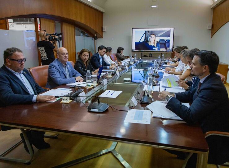 Osuna subraya receptividad Junta y que Mrida reclama pago 42 millones de deuda histrica