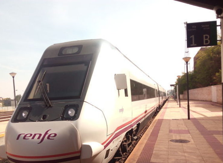 Renfe afirma que no ha suprimido el servicio de tren entre Cceres y Sevilla