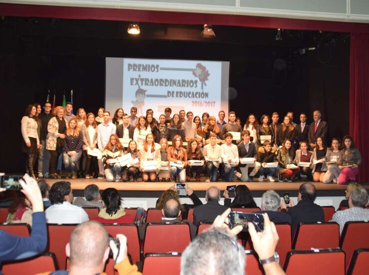 Extremadura aboga por un pacto educativo participativo y blindado