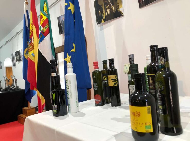 Consejera de Agricultura muestra plena confianza de la Junta con sector de aceite de oliva
