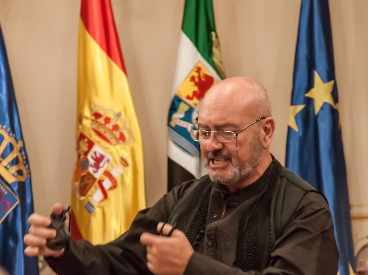El tenor Csar Carazo imparte en Badajoz un curso de msica medieval y renacentista