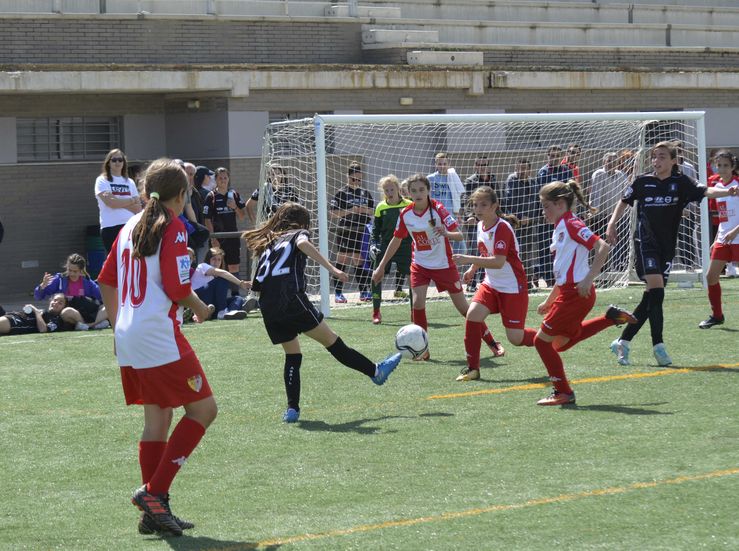 El ftbol femenino toma Badajoz con victoria de Real Betis y Santa Teresa Badajoz