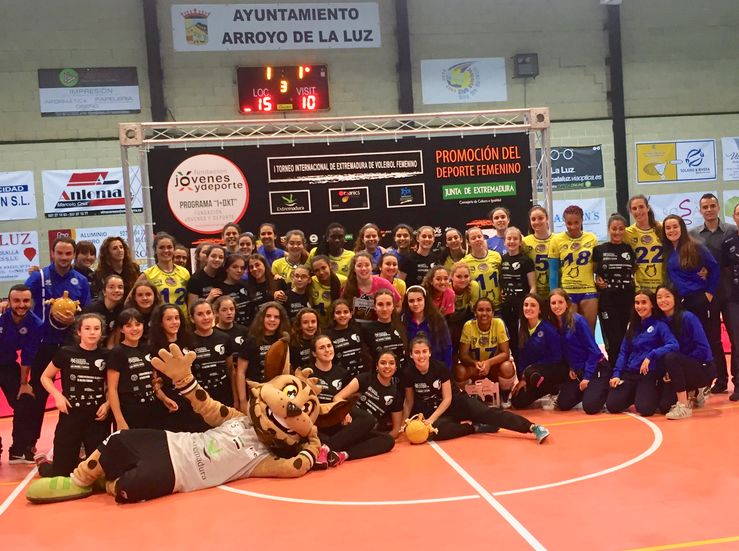 El campen Las Palmas se exhibe en Arroyo capital ibrica del mejor voleibol juvenil