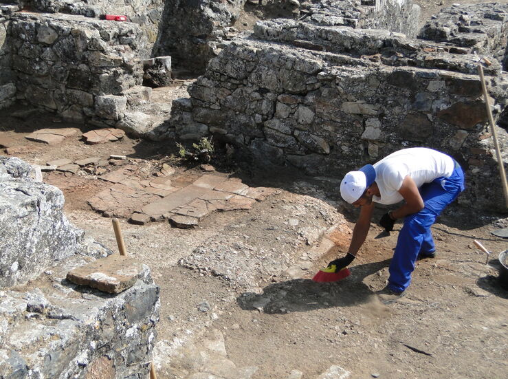 Concluye fase de actuacin para limpieza arqueolgica de la Villa romana de La Cocosa 