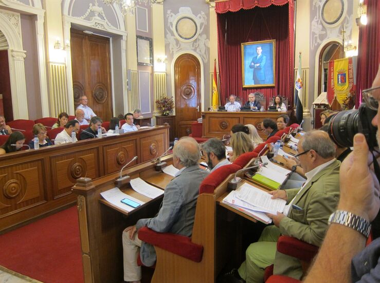 Pleno de Badajoz rechaza regularizar asentamientos rsticos irregulares en Los Rostros
