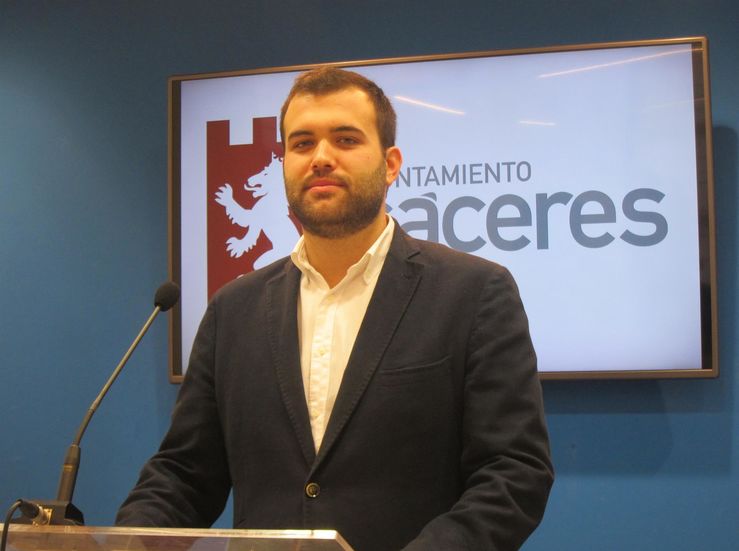 PSOE Cceres propone tour de compras puntos recogida y catlogo para potenciar comercio