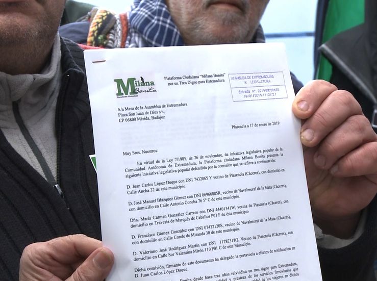 Milana Bonita prosigue trmites para recogida de firmas de Iniciativa Legislativa Popular