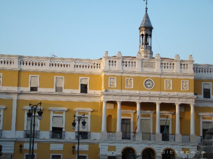 Ayuntamiento de Badajoz ampliar el proyecto de plataforma nica de la calle Santo Domingo