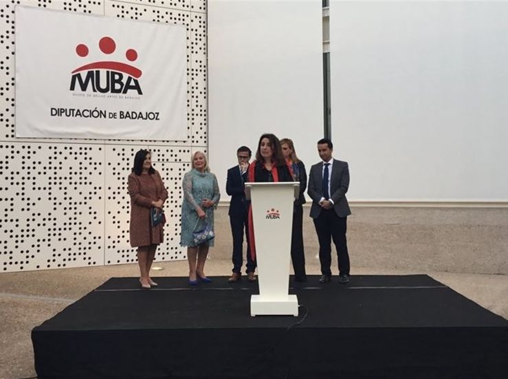 El Museo de Bellas Artes de Badajoz expone trabajo del pintor Julio Romero de Torres