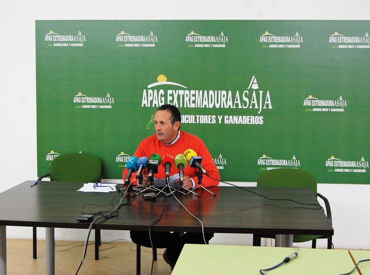 APAG Extremadura Asaja presenta su declogo de medidas para mejorar el campo extremeo