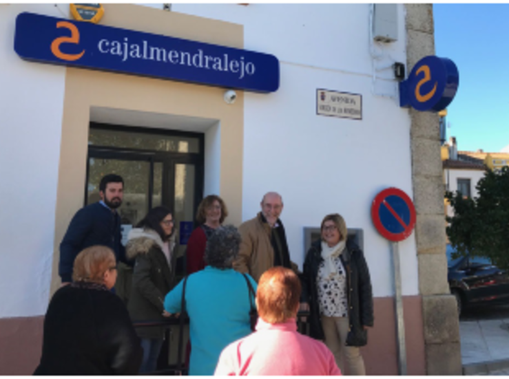 Diputacin destina 250000 euros para abrir oficinas financieras en municipios cacereos