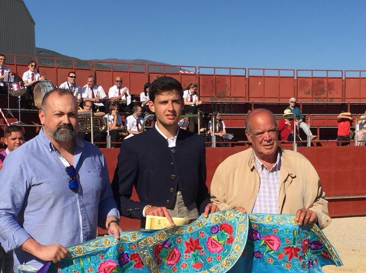 Alejandro Rivero alumno Escuela Taurina Badajoz gana los certmenes Candeleda y Ledesma