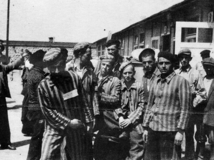 La Armhex recuerda a los extremeos deportados y fallecidos en campos nazis