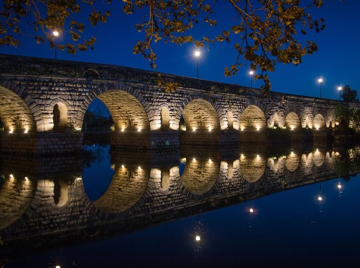 Adjudicada la iluminacin artstica del Puente Romano de Mrida a la empresa Elecnor