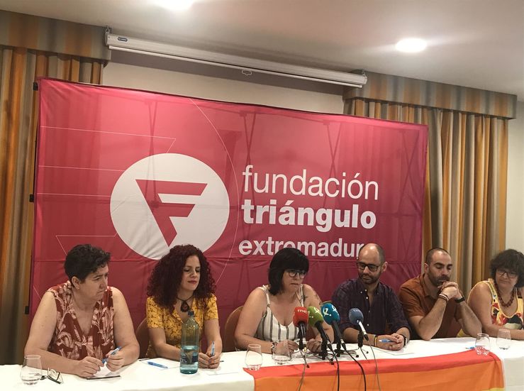 Silvia Tostado releva a Jos Mara Nez en presidencia Fundacin Tringulo Extremadura