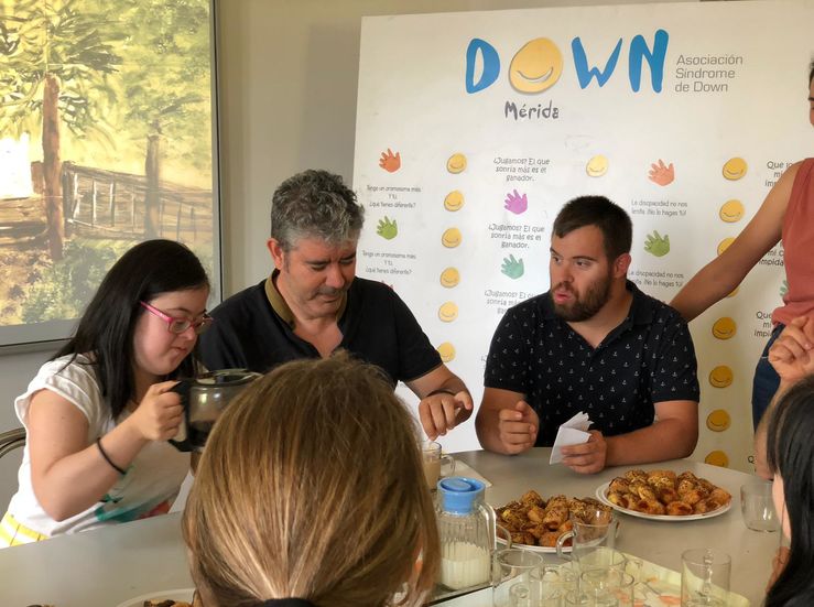 Un desayuno con empresarios participantes cierra Programa Uno a uno Emplate en Mrida 