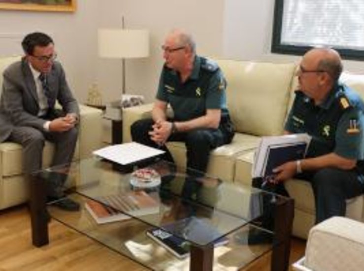 Diputacin de Badajoz aporta 120000 euros para  reparacin en cuarteles de Guardia Civil