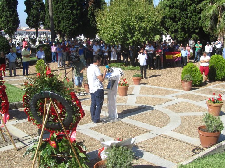 PSOE de Badajoz celebrar homenaje a las vctimas del franquismo en Cementerio Viejo