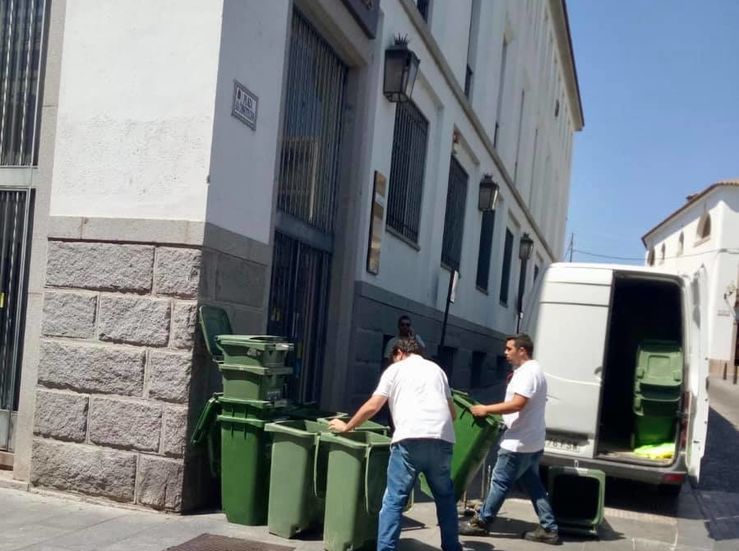 Ayuntamiento Mrida y Ecovidrio lanzan una campaa recogida de residuos durante la Feria