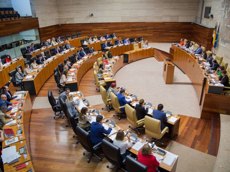 El Pleno de la Asamblea aprueba designacin de tres vocales de Junta Electoral Extremadura