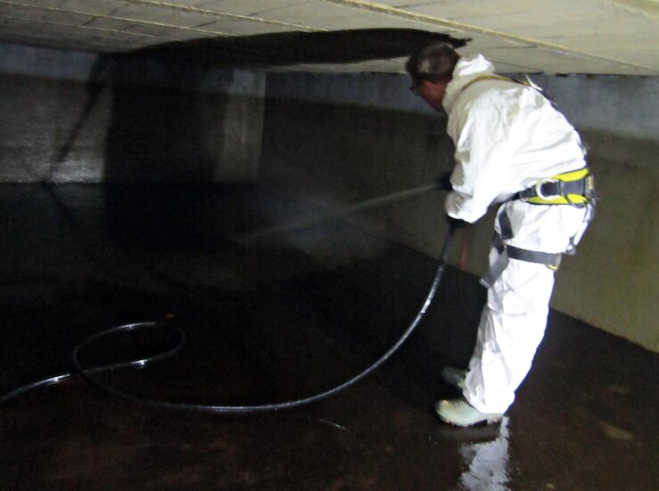 Vecinos de una calle de Llera de Badajoz asfaltan va donde viven por inaccin consistorio