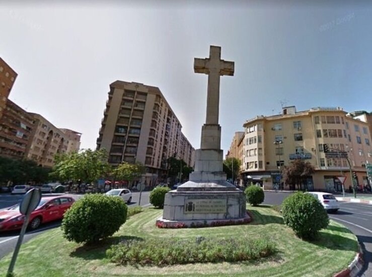 Resolucin del Gobierno dispone retirada de la Cruz de los Cados de Cceres