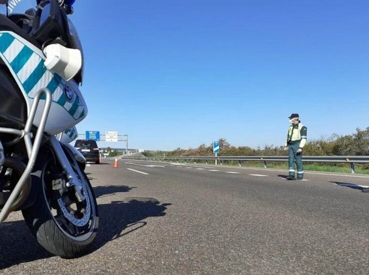 La retirada de un vehculo articulado provocar este sbado el corte de la N523