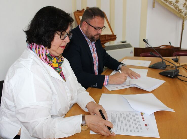 Ayuntamiento Mrida otorga una subvencin de 16000 euros a la Plataforma del Voluntariado