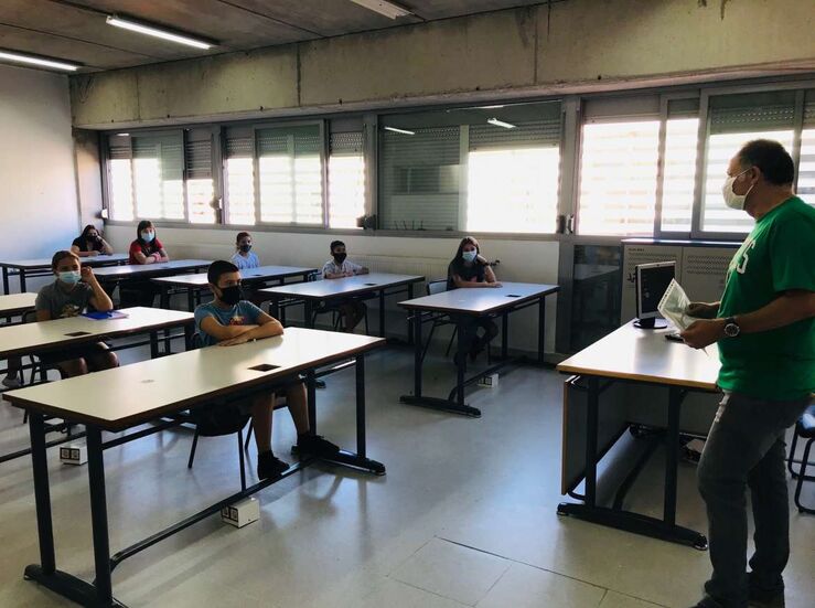 UGT Extremadura ve insuficiente el nmero profesores contratados como refuerzo Covid
