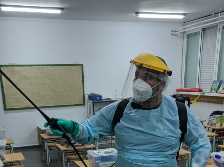El Ayuntamiento de Badajoz mantiene el refuerzo del personal de limpieza de colegios 