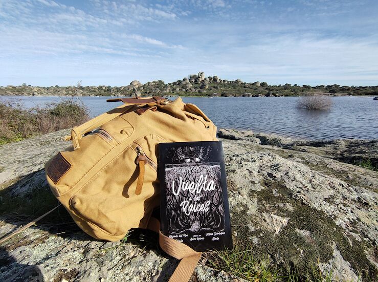 Los jvenes Alejandro del Pino y Virginia Domnguez ensalzan la tradicin oral extremea