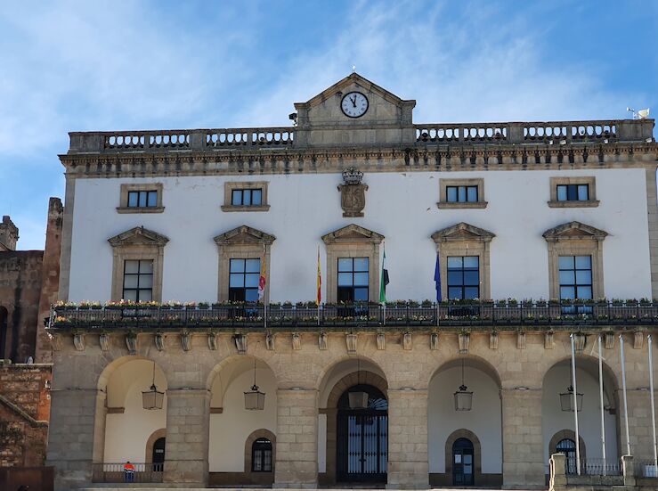 Ayuntamiento Cceres refuerza servicios pblicos con 37 plazas en nuevos procesos empleo