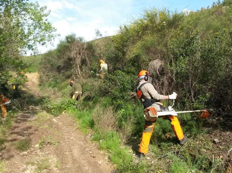 UGT SP urge a la Junta que abone complemento por disponibilidad a los bomberos forestales 