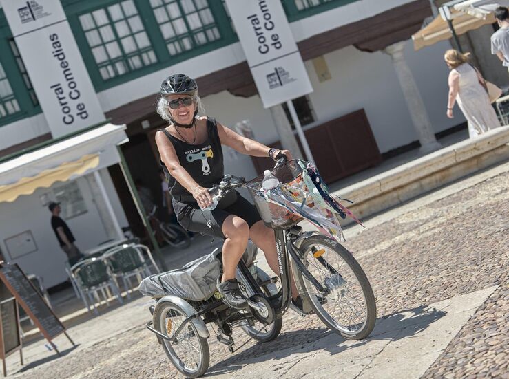 2000 kms en bicicleta recorriendo festivales de teatro para reivindicar artes escnicas
