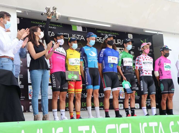 Benjamn Prades del equipo VigoRas Baixas vencedor de la Vuelta Extremadura 2021